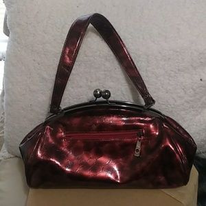 Wenz maroon bag